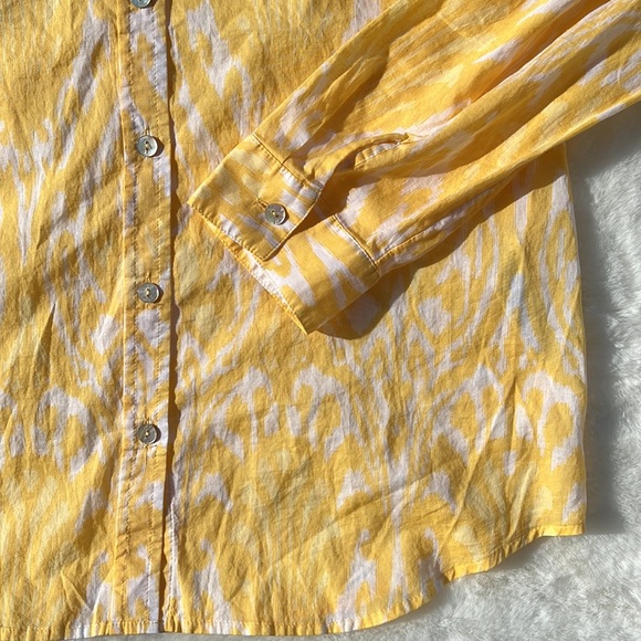 NWT Chico's Button Up Woven Top - Picture 4 of 6